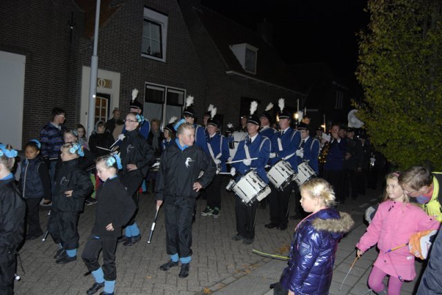 lampionnenoptocht-oosterland_dsc5422